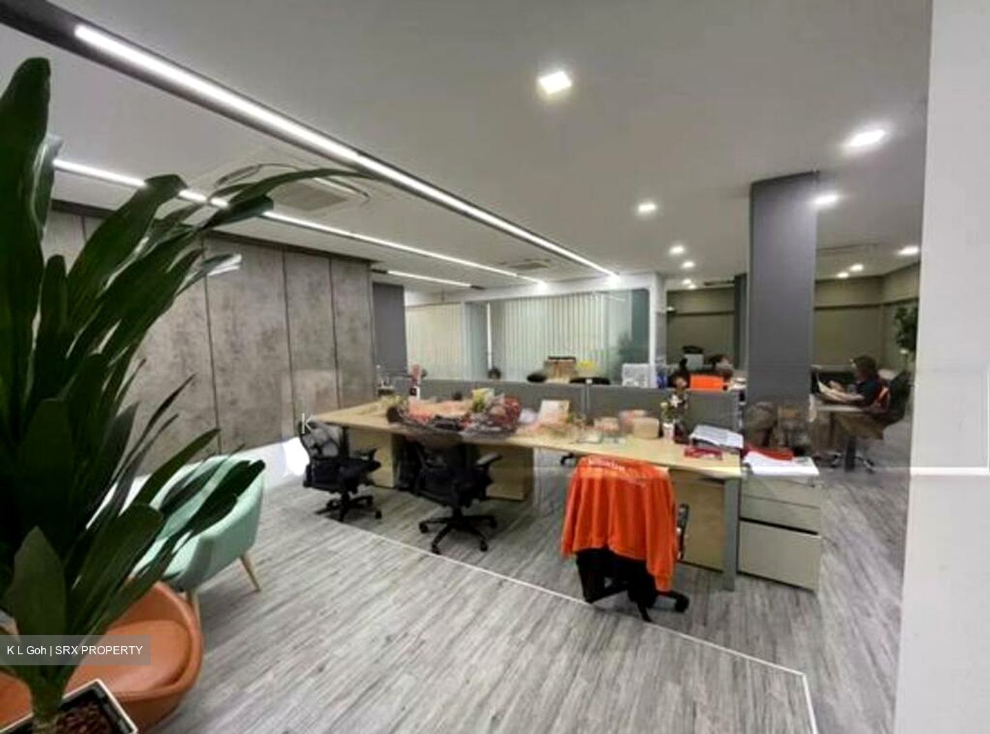 Harvey Road (D13), Office #528795971